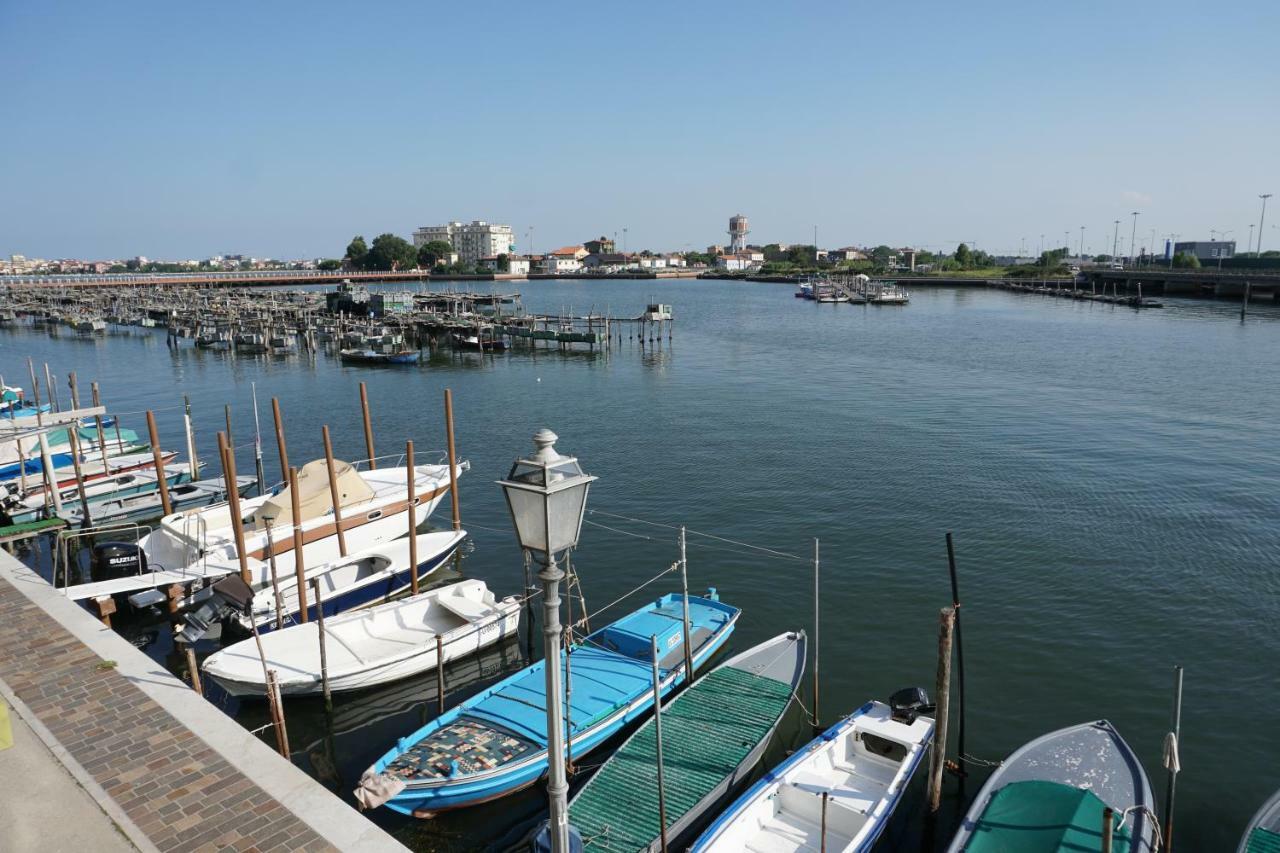 Holiday House Chioggia Bagian luar foto