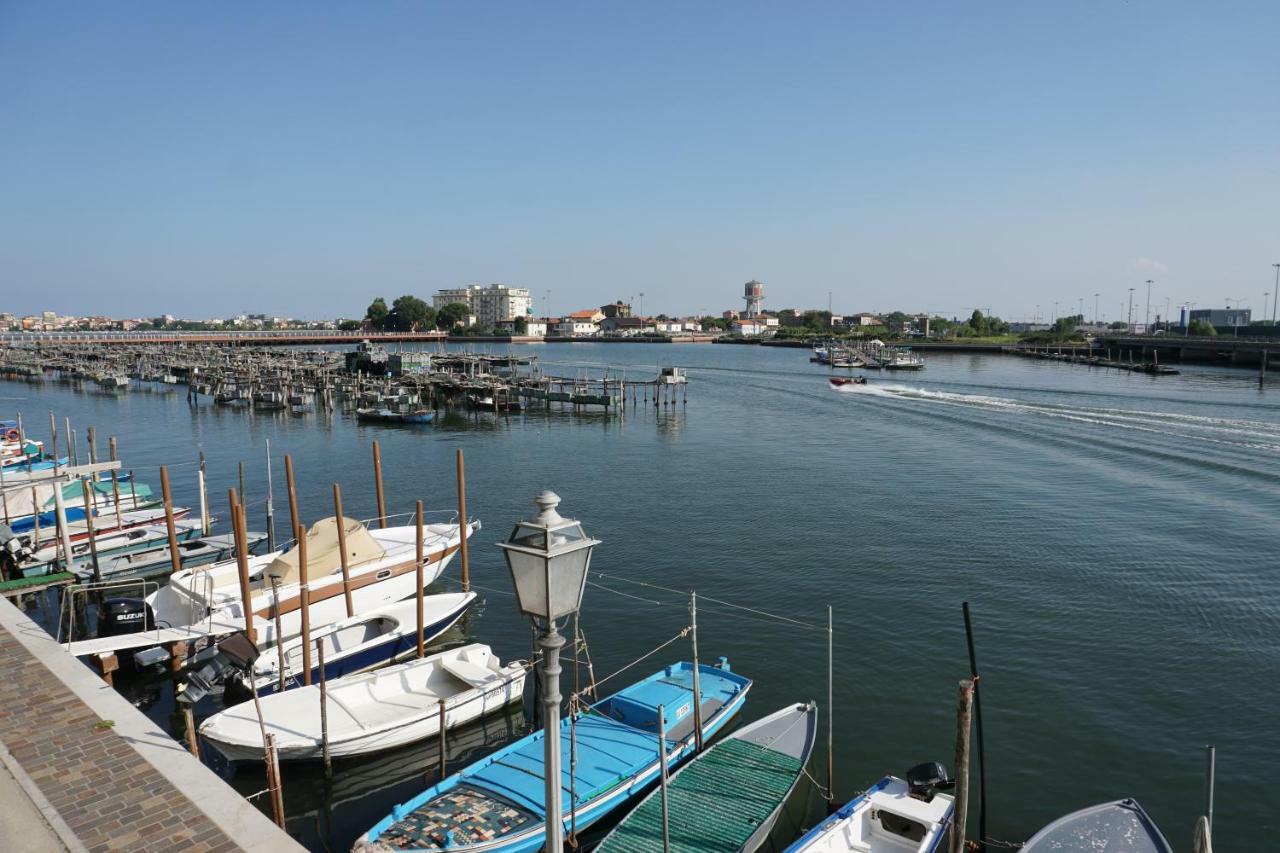 Holiday House Chioggia Bagian luar foto